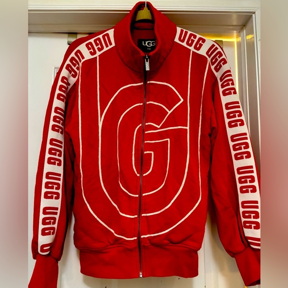 UGG Zip Up small